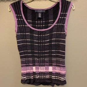 Women’s Jones wear sweater vest.
